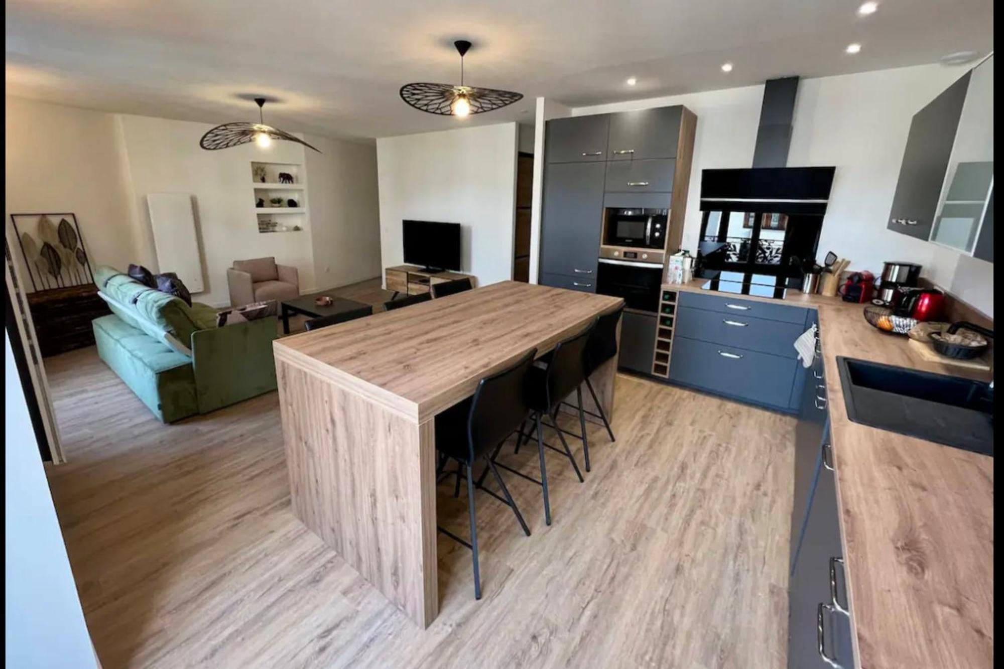 Spacious In The Heart Of !!!